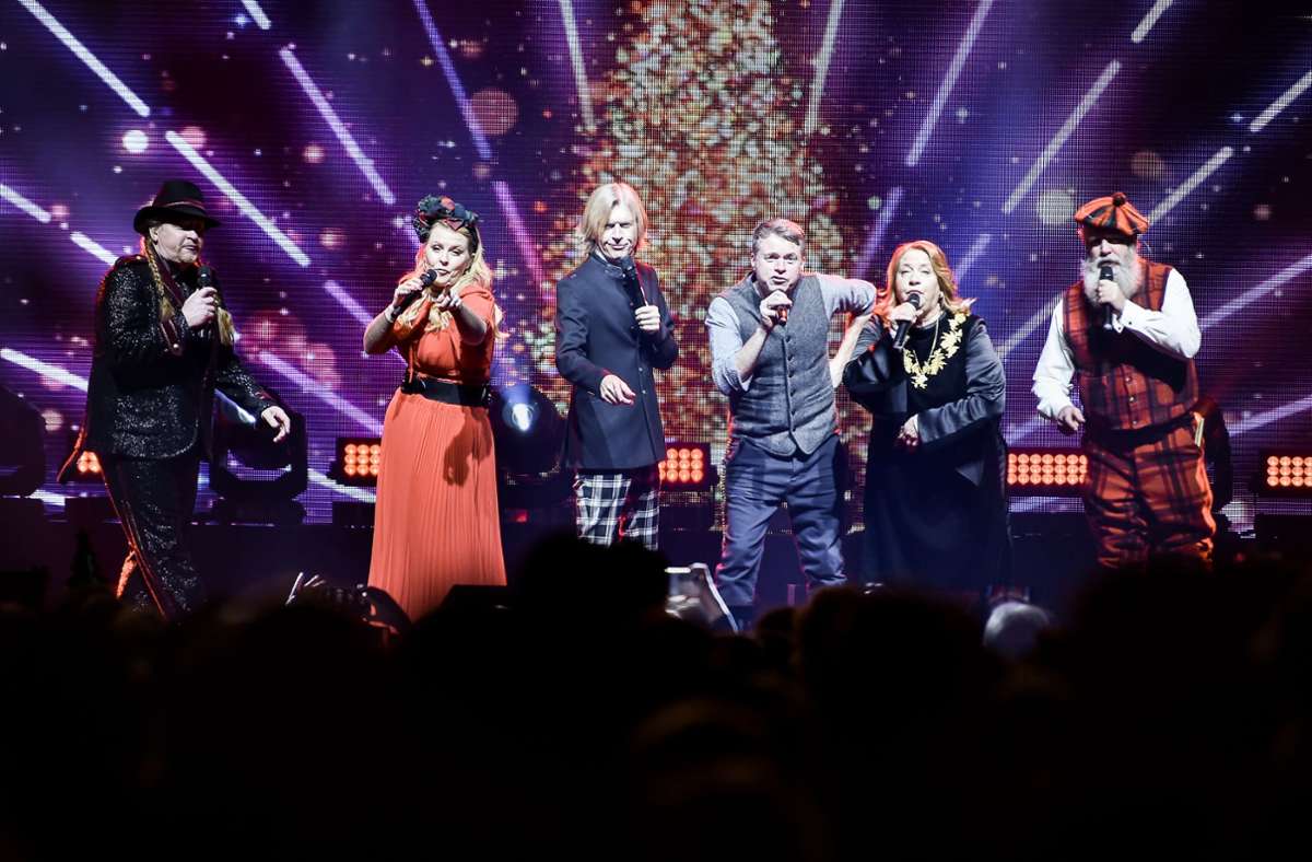 Konzert in der Schleyerhalle: Weihnachten leuchtet hell mit der Kelly Family