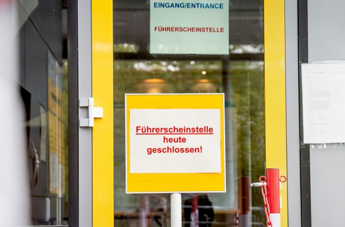 Etatberatungen in Stuttgart: Was wird gegen die Engpässe in Bürgerbüros und Führerscheinstelle getan?