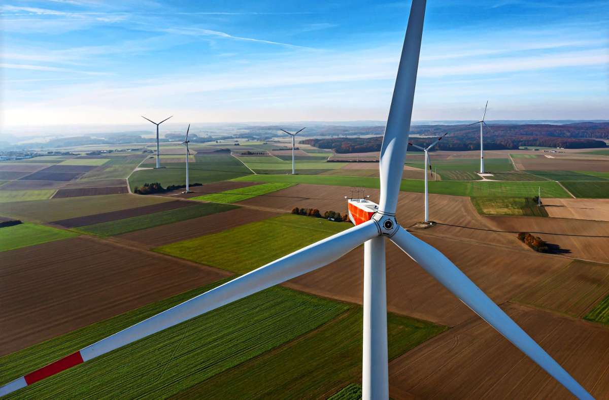 Die FDP schlägt  vor, neue Wind- und Solarparks von der Abschöpfung auszunehmen. Foto: imago//Arnulf Hettrich
