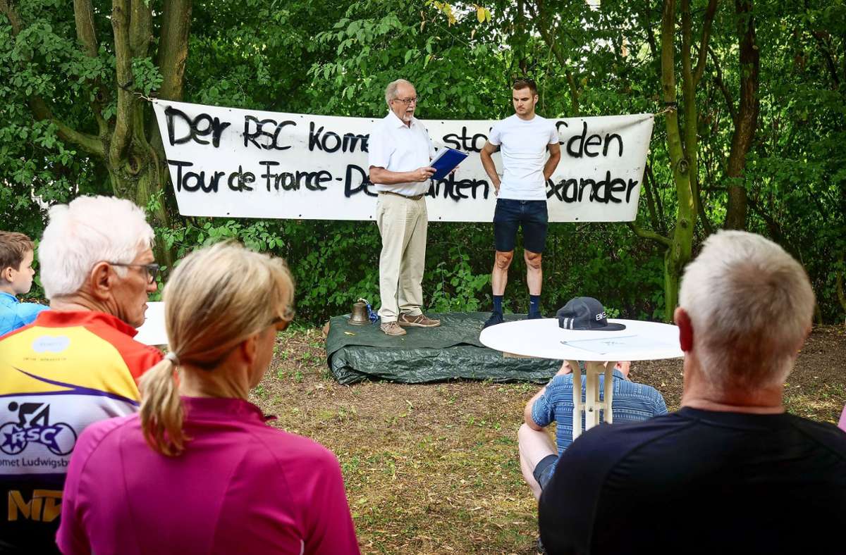 Tour-Teilnehmer geehrt: Ludwigsburg feiert   Rad-Profi