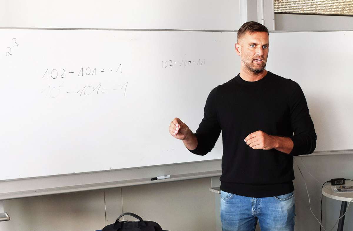 Youtuber Daniel Jung in Freiberg zu Gast: Mathe-Käpsele  weckt Freude am Fach