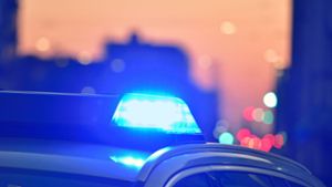 Stuttgart-Mühlhausen: Unbekannter löst Polizeieinsatz aus – Waffe vermutet