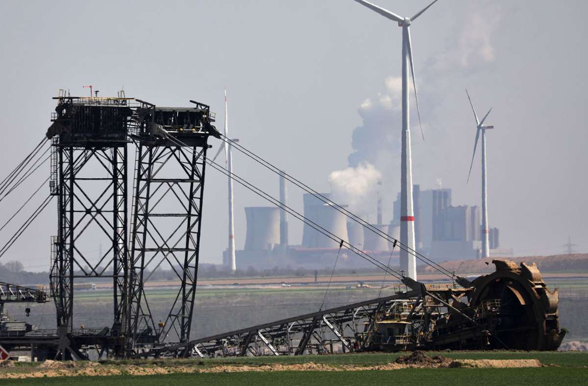 Braunkohleverstromung im Rheinischen Revier: Der Energiesektor gehört zu den größten Klimakillern in Deutschland. Foto: dpa/Oliver Berg