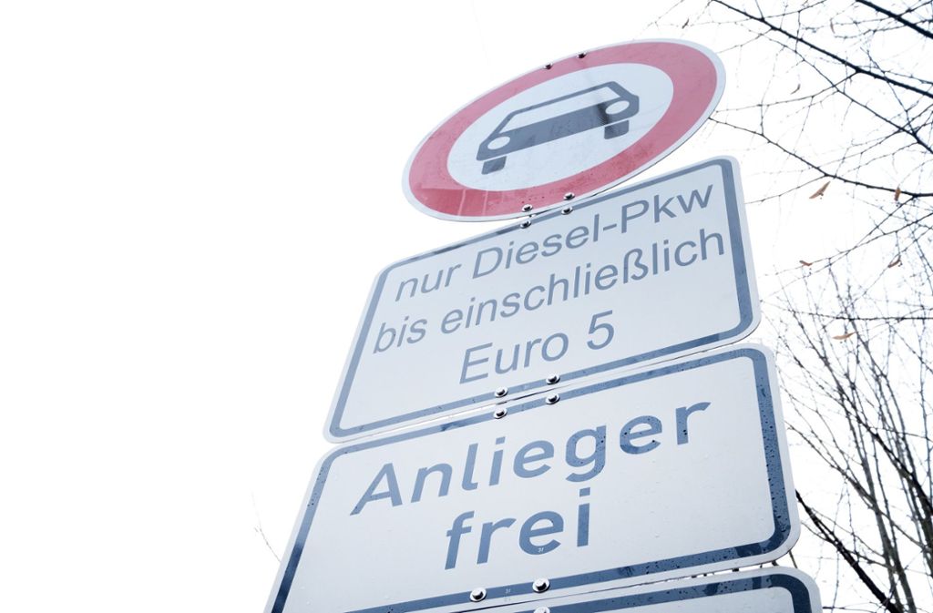 Eur0-5-Diesel in Stuttgart: Kretschmann hält Fahrverbote wegen Corona für unwahrscheinlich