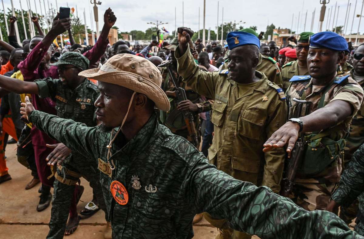 Nach Putsch im Niger: Militärjunta bildet eigene Regierung