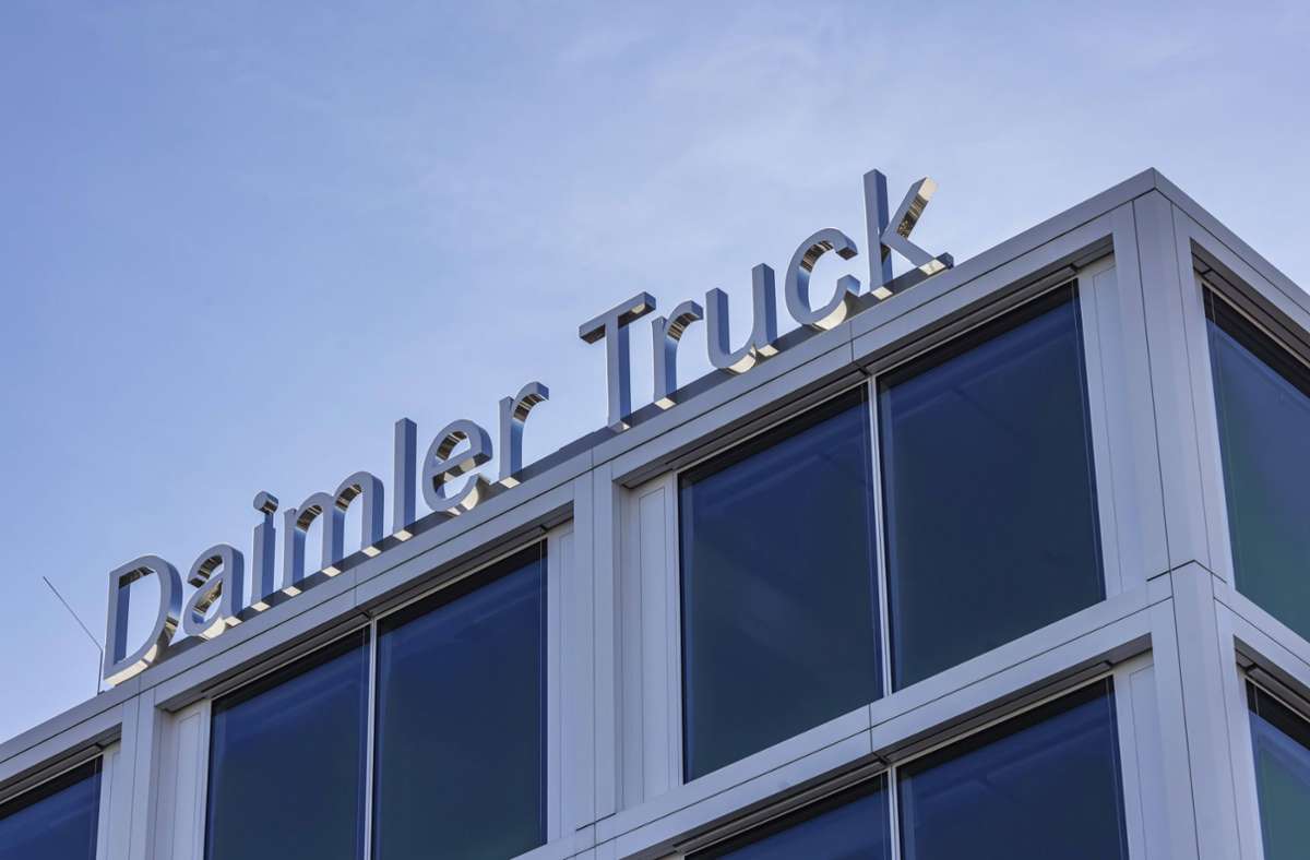 Noch in diesem Jahr will Daimler Truck erste Elektro-Lkw in den USA ausliefern. (Symbolbild) Foto: imago images/Arnulf Hettrich/Arnulf Hettrich via www.imago-images.de