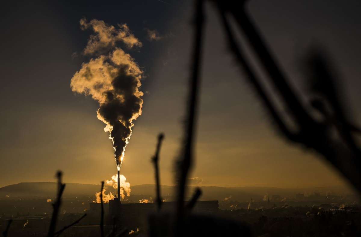 Ein hoher CO2-Ausstoß wird künftig teuer. Foto: Lichtgut/Max Kovalenko