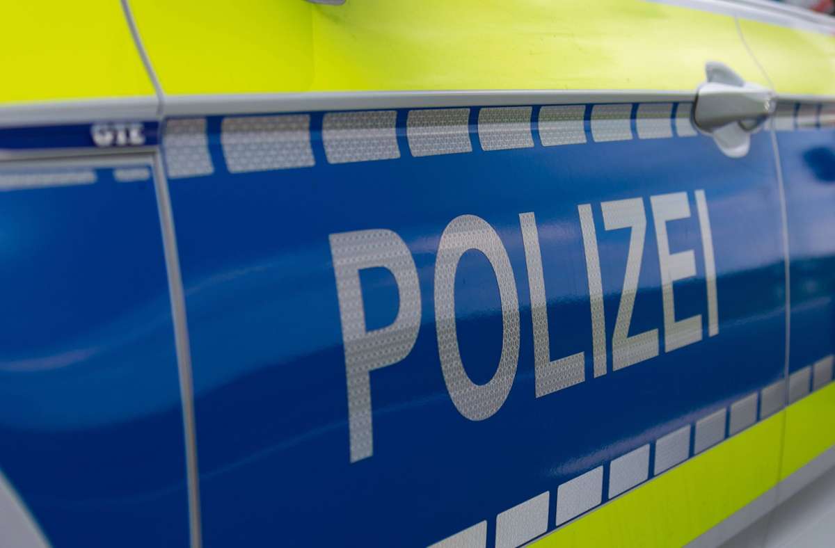 Ingersheim im Kreis Ludwigsburg: 47-Jähriger bedroht Nachbarn der Ex mit Pfeil und Bogen