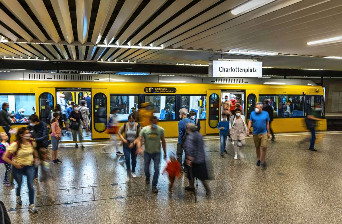 Deutschlandticket in Stuttgart: Beschäftigte der Stadt fahren für 20,70 Euro im Monat