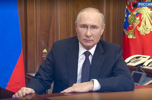 Russlands Staatschef Wladimir Putin bei einer Fernsehansprache. Foto: dpa/Uncredited
