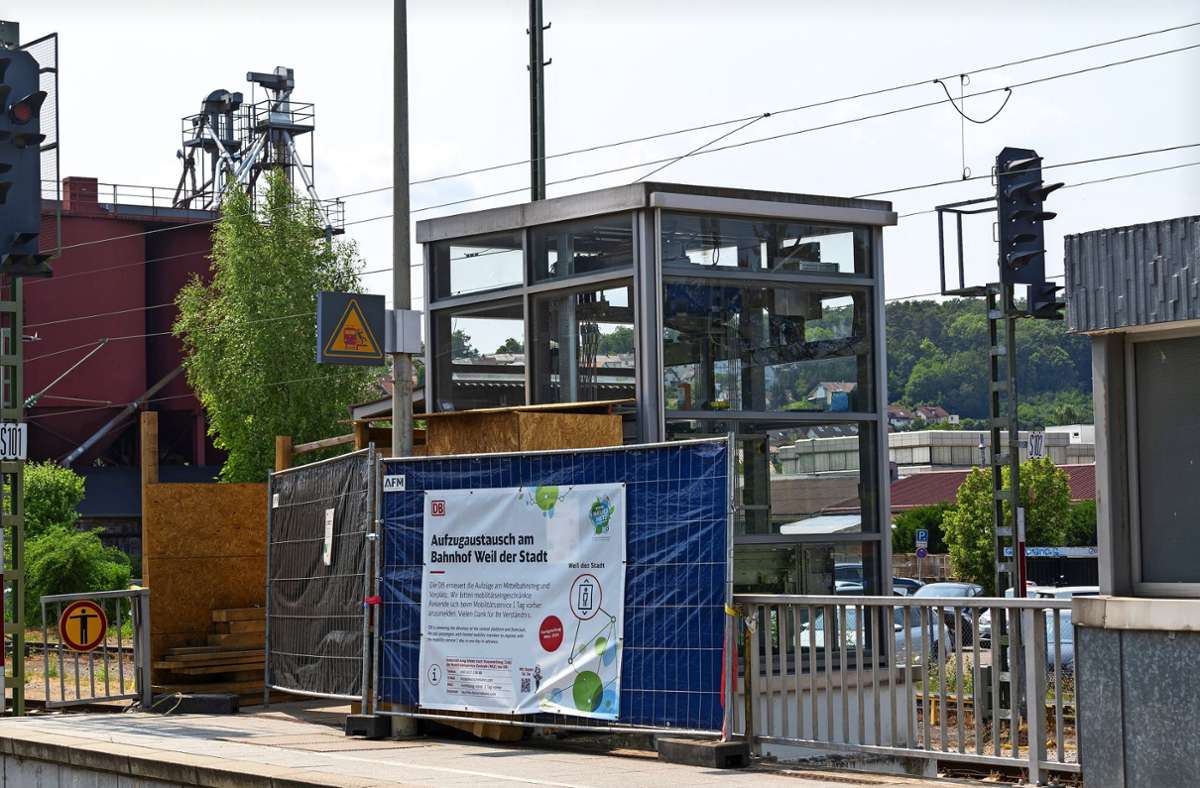 Bahnhof Weil der Stadt: Deutsche Bahn rüstet mit Shuttleservice nach