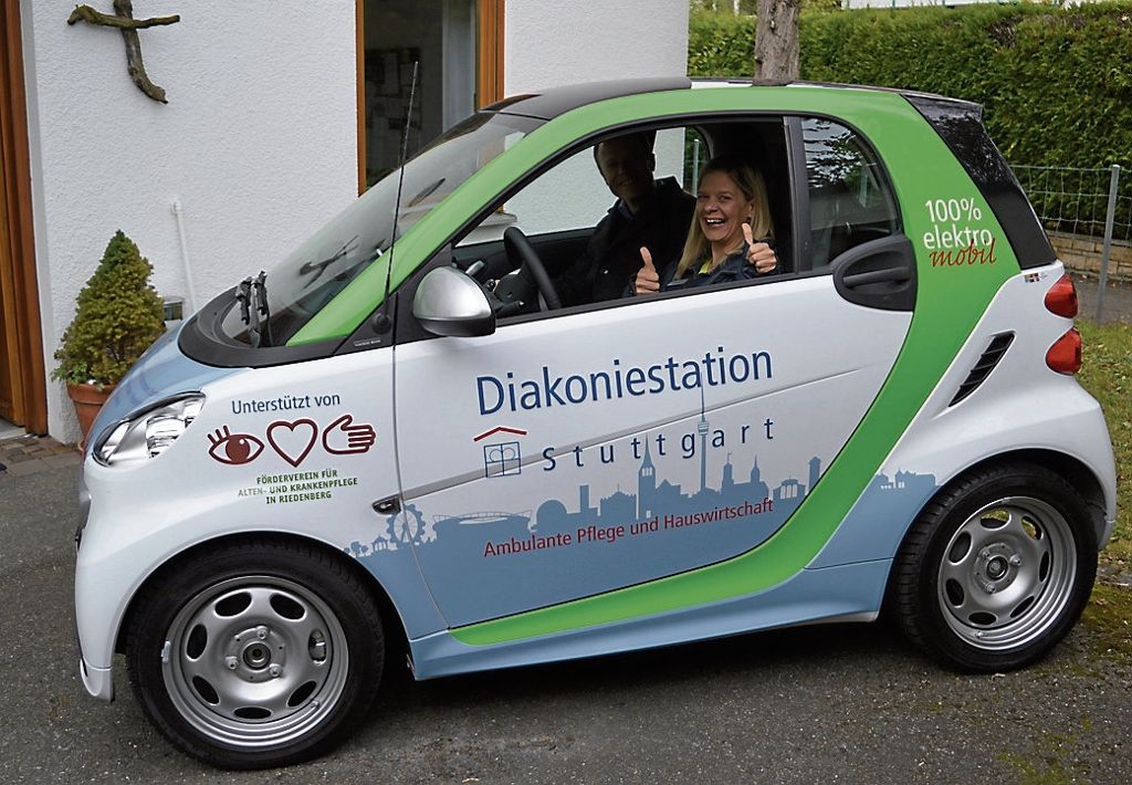 BAD CANNSTATT:  Elektroautos für ambulante Dienste im Einsatz: Diakonie setzt auf E-Mobilität