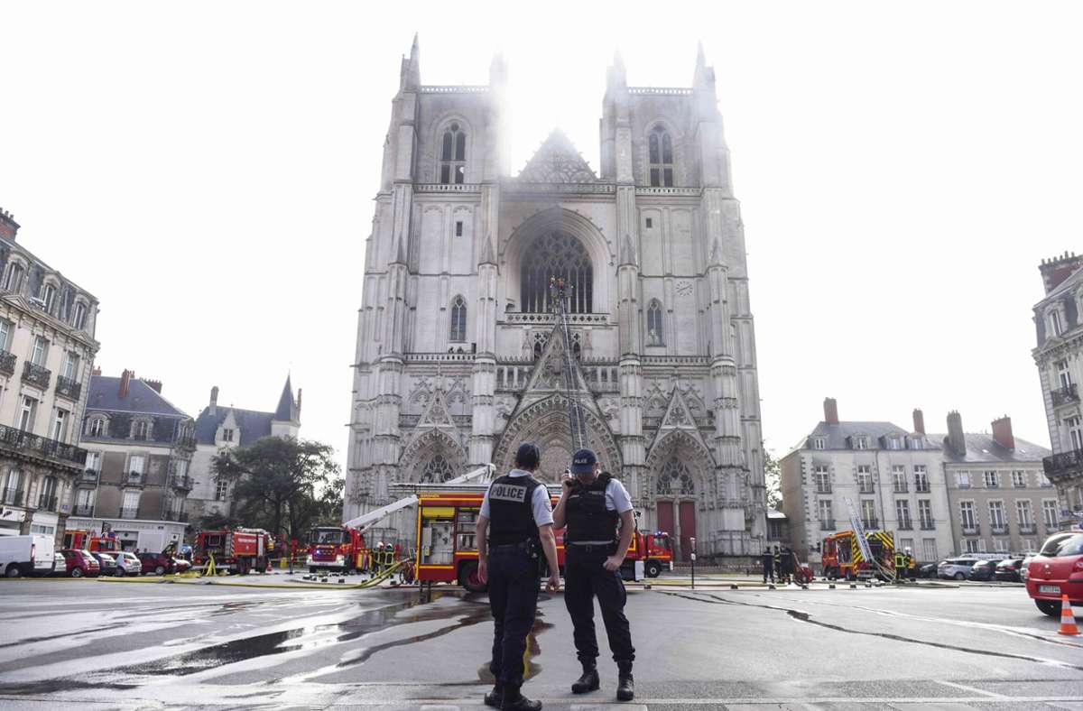 Feuer in Kathedrale von Nantes: Ermittler schließen  Brandstiftung nicht aus