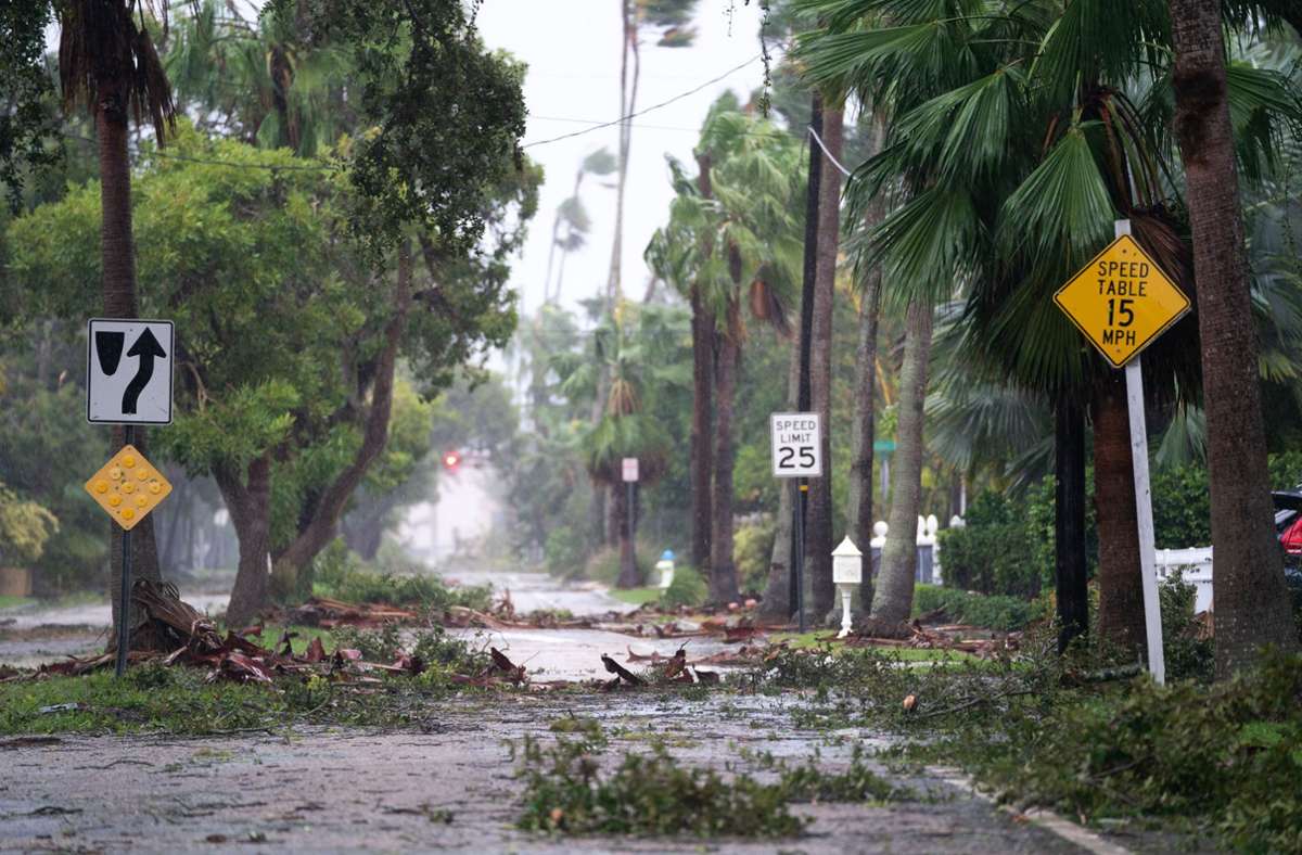 Der als „extrem gefährlich“ eingestufte Wirbelsturm hatte am Mittwoch Florida erreicht.
