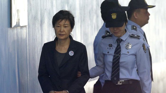 Gericht bestätigt lange Haftstrafe für Park Geun Hye