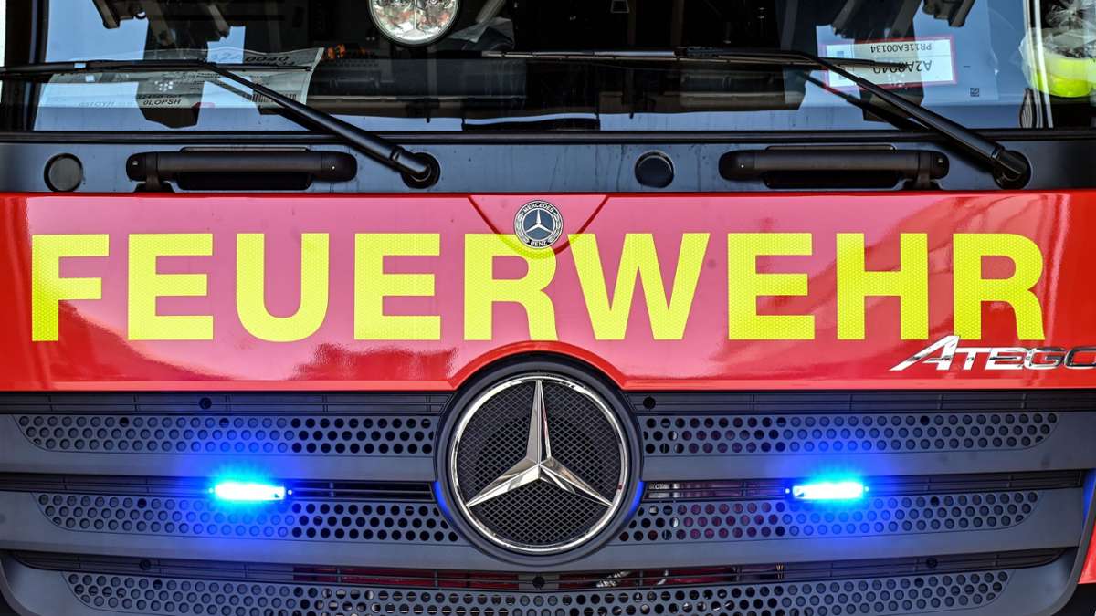 Weingarten im Kreis Karlsruhe: Brennende Heizdecke - acht Menschen verletzt