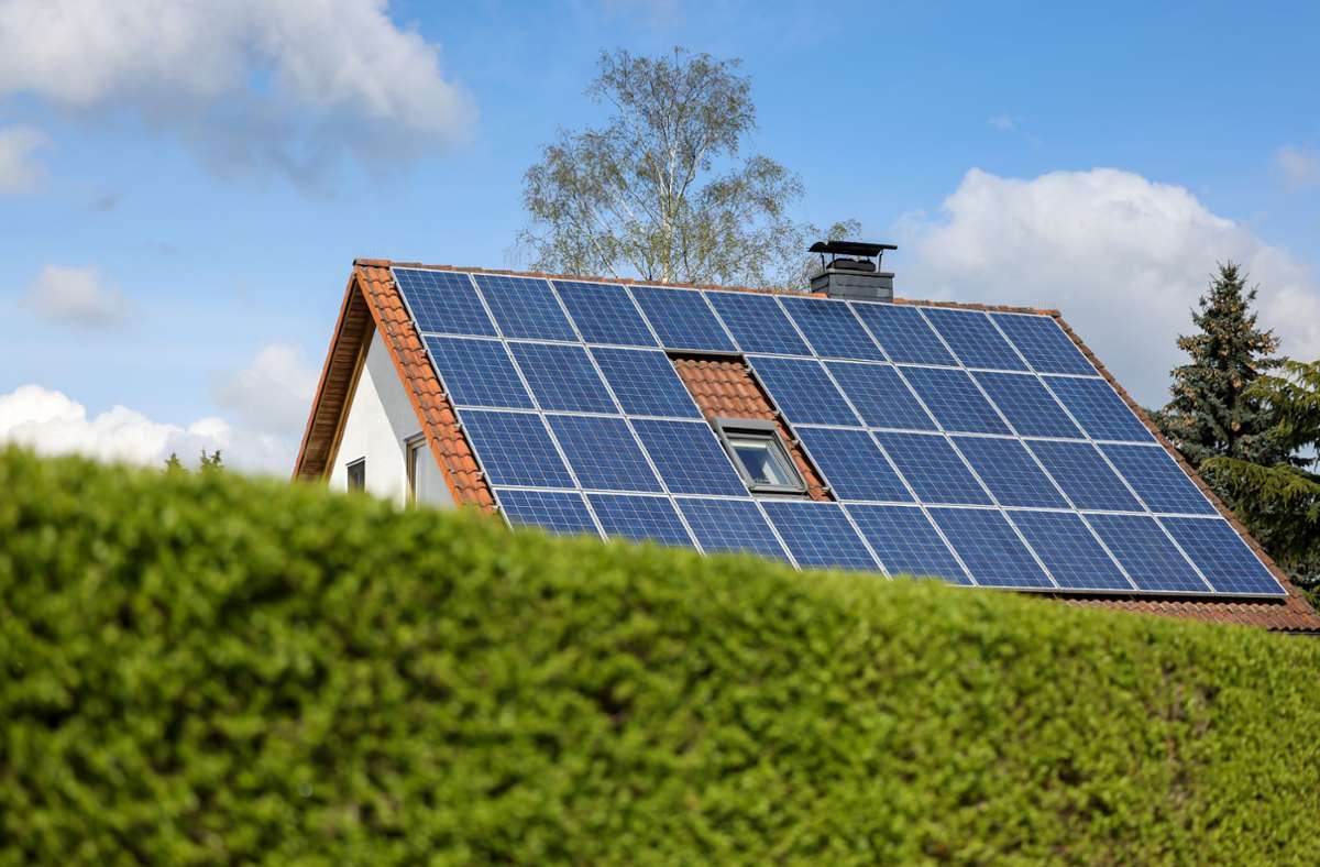 Solarpflicht für Bestandsgebäude? Will das Land noch nicht einführen. Sie könnte dennoch kommen. Foto: picture alliance/dpa/dpa-Zentralbild/Jan Woitas