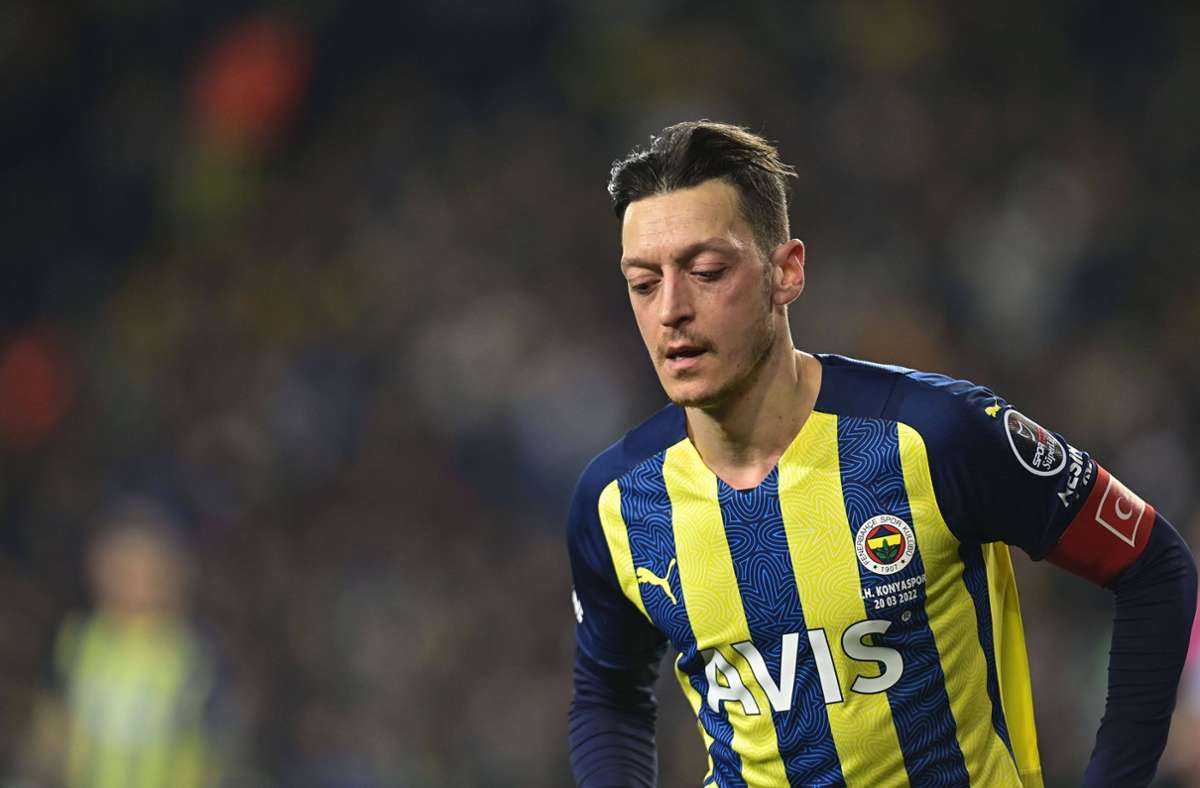 Mesut Özil: Fenerbahce Istanbul verbannt Weltmeister aus dem Kader