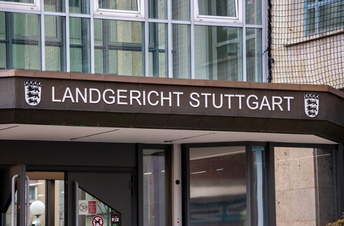 Versuchter Totschlag in Weinstadt: Sind Fanrivalitäten der  Grund für die Stichattacke?