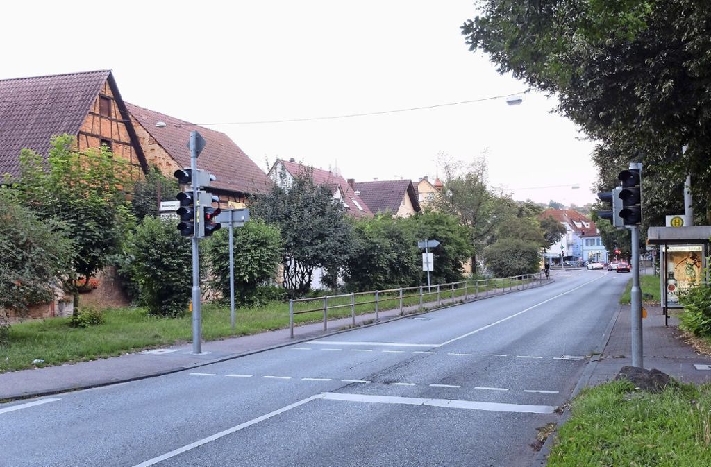 MühlhausenStadt versetzt Bushalt in der Mönchfeldstraße zum Meierberg hin: Bezirksbeirat stimmt Maßnahme zu