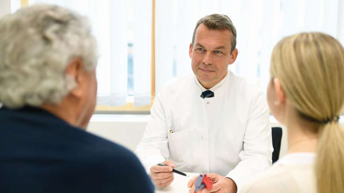 Christian Herdeg von der Klinik für Innere Medizin, Herz- und Kreislauferkrankungen an der medius Klinik in Ostfildern-Ruit ist Experte für Herzmedizin.