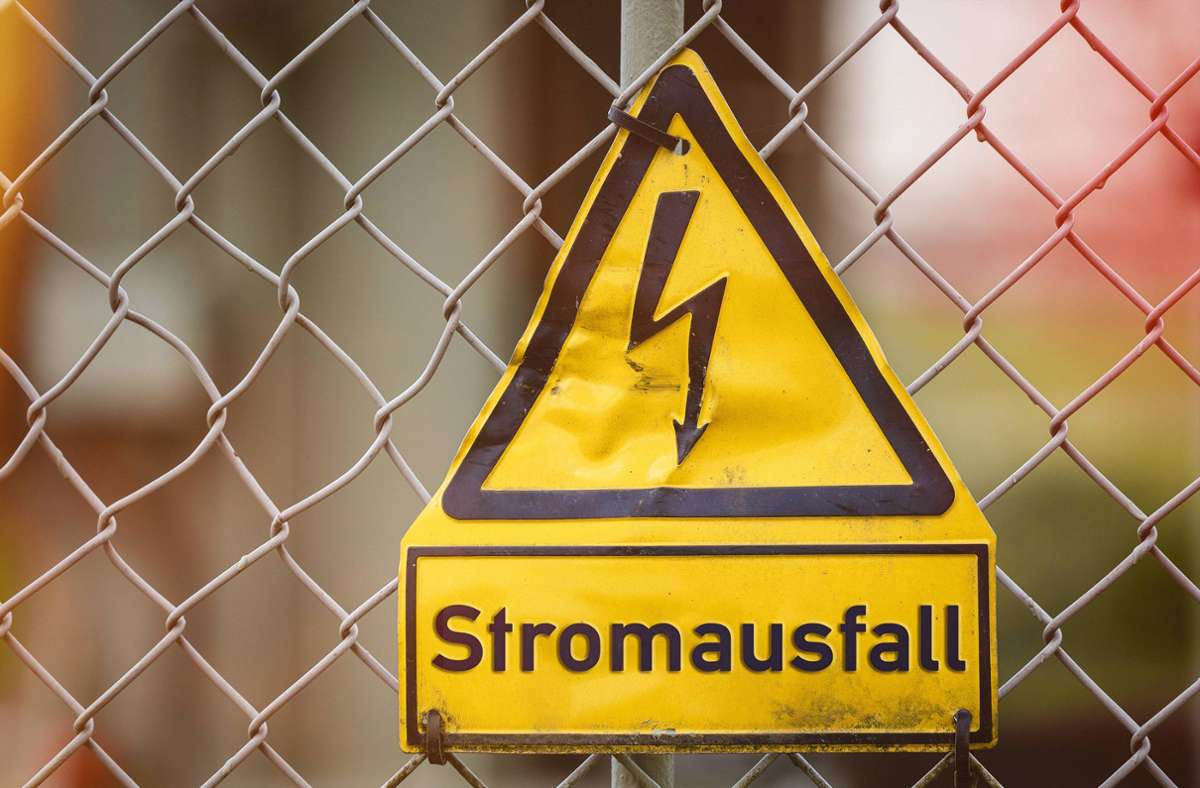 Mannheim: Bagger durchtrennt Kabel – Stromausfall