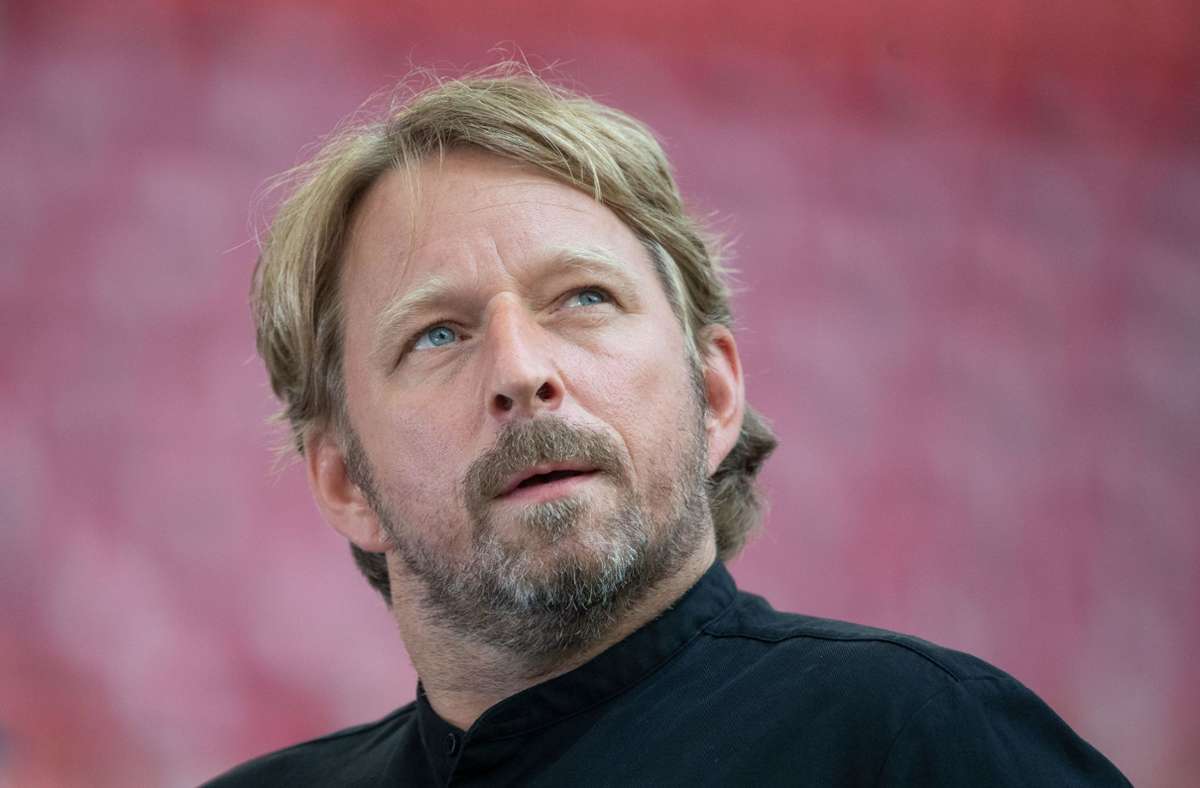 VfB-Sportdirektor Sven Mislintat ist auch nach dem Aufstieg gefordert. Den derzeitigen Kader sehen Sie in unserer Bildergalerie.