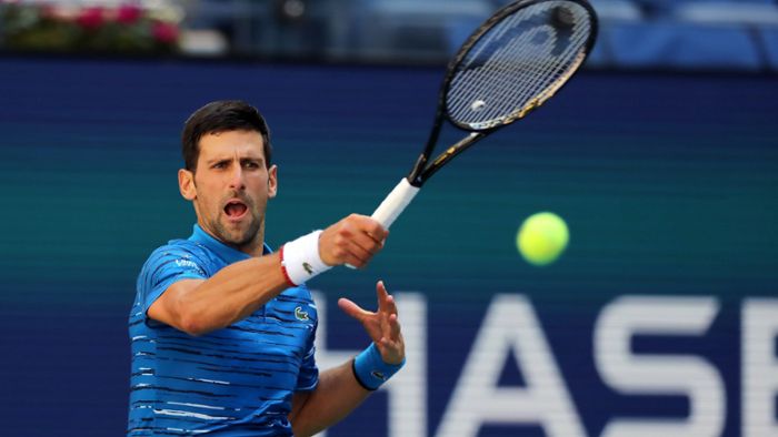 Novak Djokovic trifft Linienrichterin mit Ball – disqualifiziert