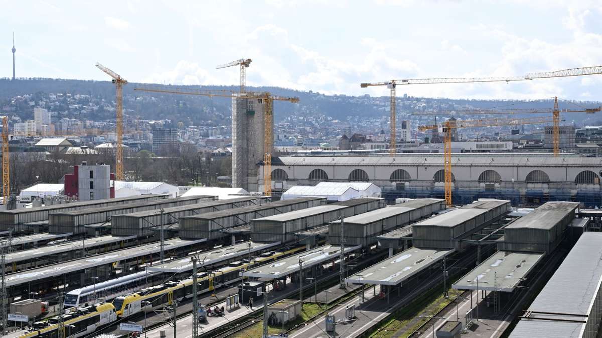Verkehr: Stuttgart 21: Bestehender Bahnhof bleibt auch 2026