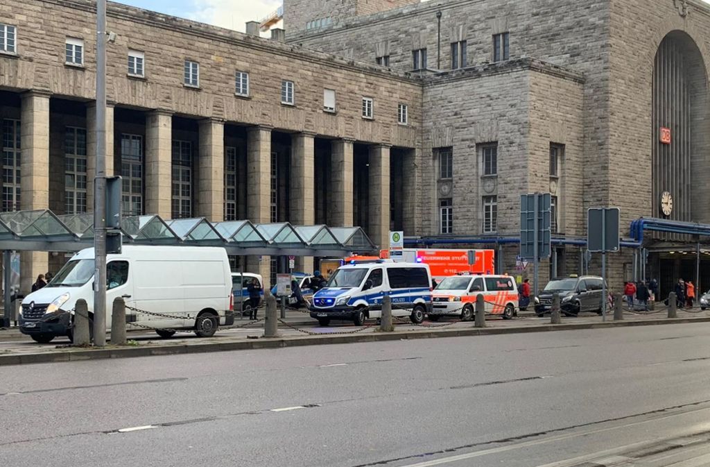 Alarm im Hauptbahnhof Stuttgart: Hauptbahnhof wegen Rauchwolke evakuiert – S-Bahnen fahren wieder