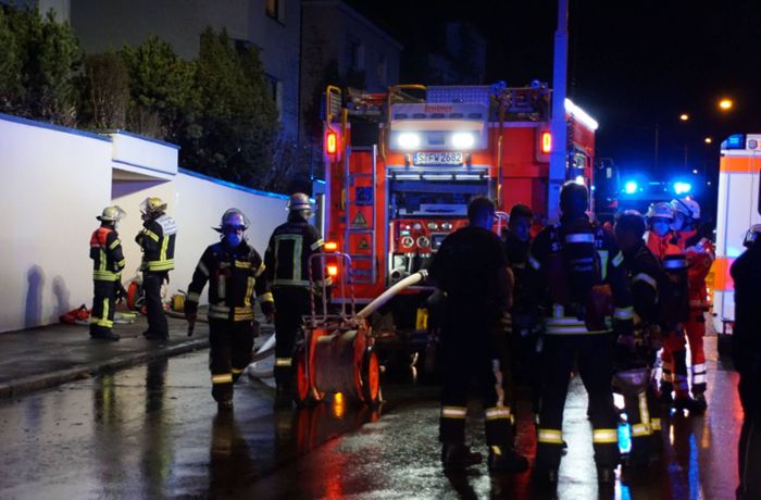 Tödlicher Brand in Stuttgart: 89-jährige Frau wird Opfer der Flammen