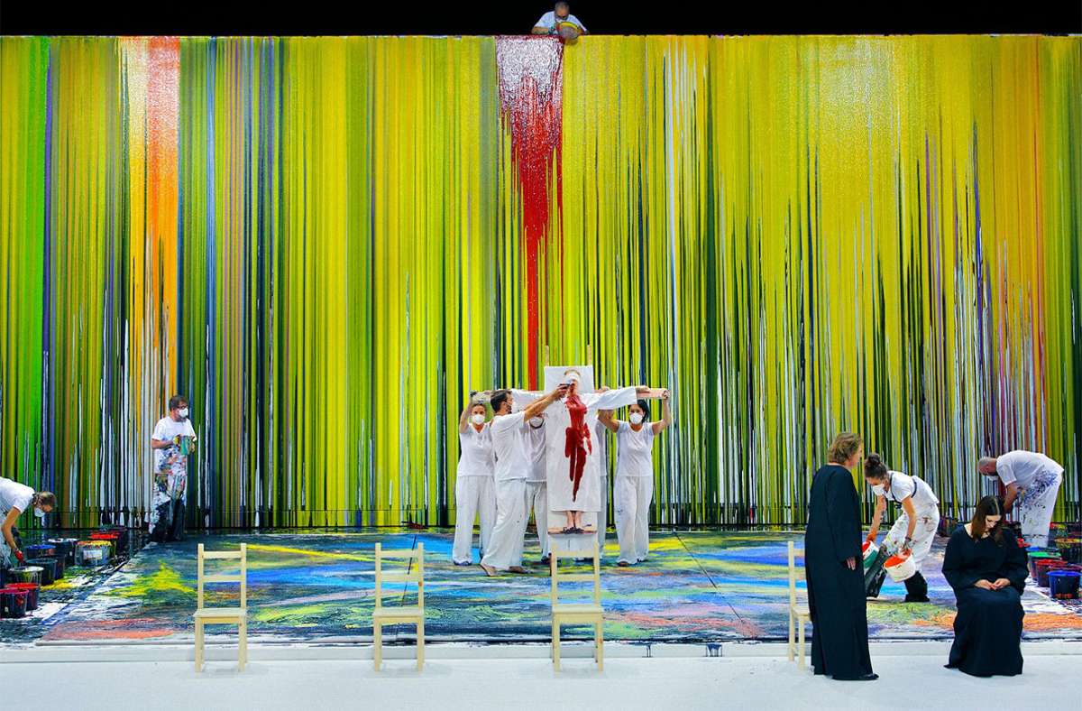 Bayreuther Festspiele: Farbsatte Bilder zur „Walküre“