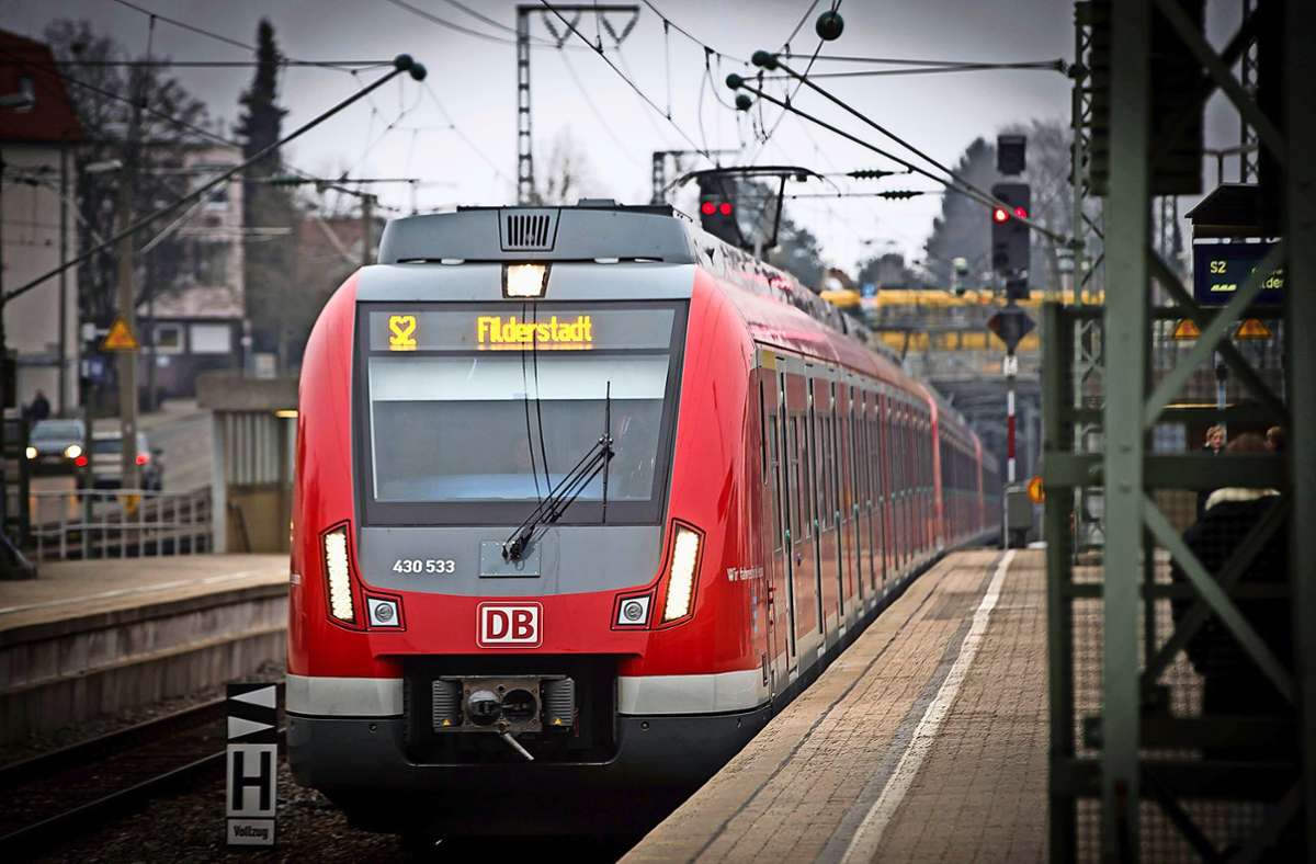 Stuttgarter Flughafen nach Filderstadt: S-Bahn-Strecke bleibt bis Dienstag gesperrt