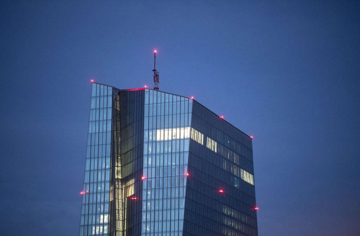 Die Europäische Zentralbank (EZB) steht vor wichtigen Entscheidungen. Foto: dpa/Boris Roessler