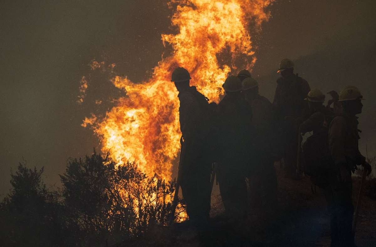 In Kalifornien werden durch die verheerenden Waldbrände noch immer zahlreiche Menschen vermisst.