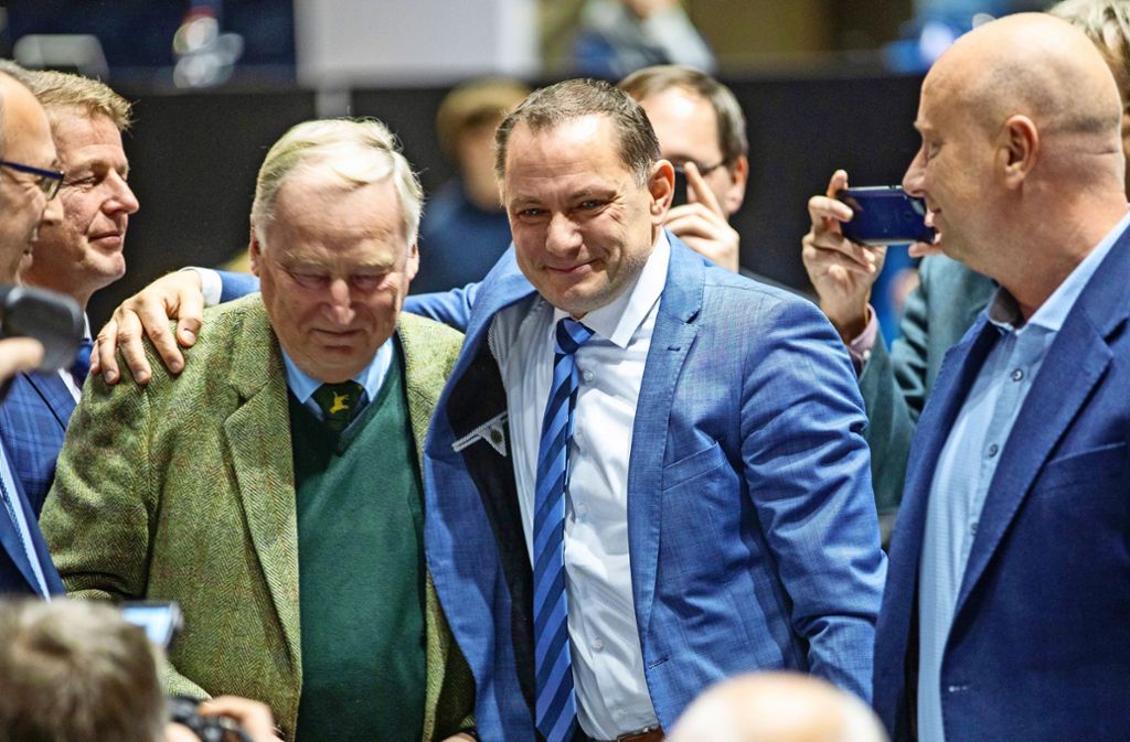 Der  scheidende Parteichef Gauland (links) konnte zufrieden sein: Sein Wunschkandidat    Chrupalla hat es geschafft. Foto: imago/Christian Thiel