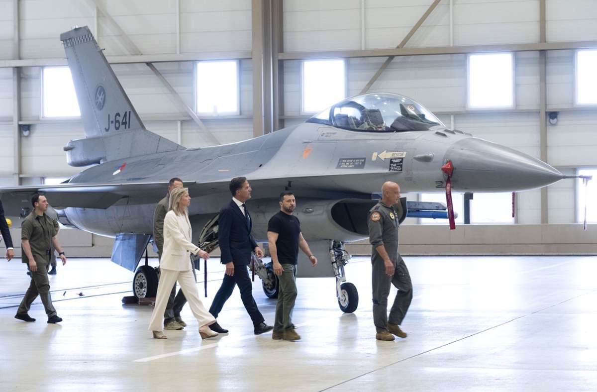 Ukraine-Krieg: Dänemark und Niederlande wollen F-16-Kampfjets an Ukraine abgeben