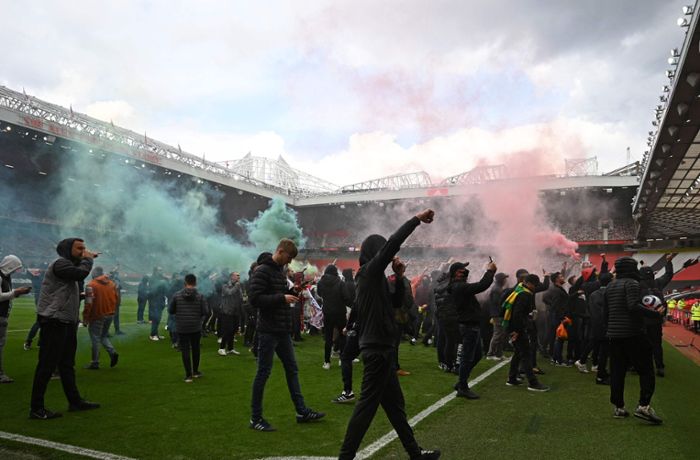 Man United-Fans stürmen Stadion: Premier League-Spiel gegen Liverpool verschoben