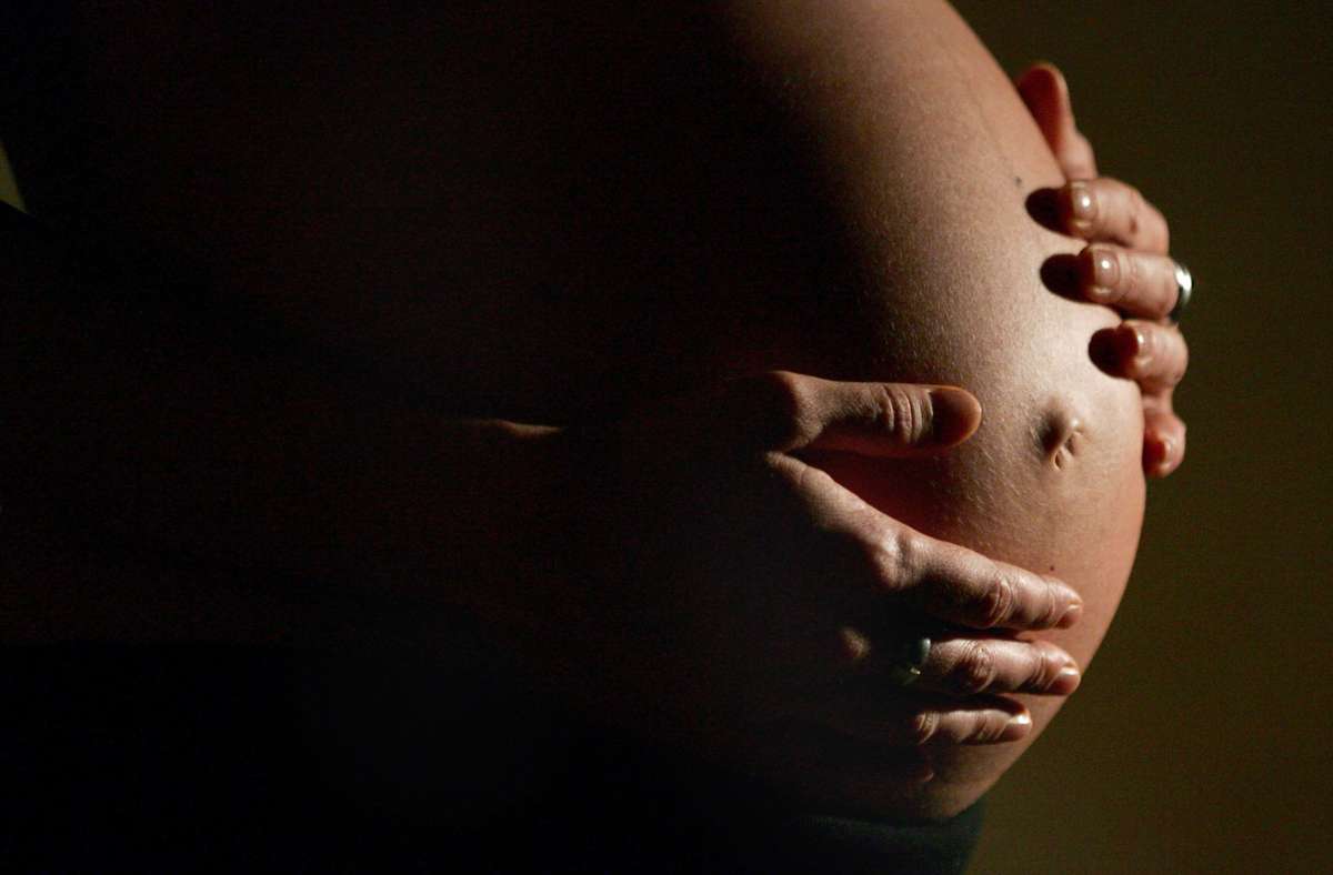 Schwanger rauchen: Studie: Schwangerschaft veranlasst viele Frauen zum Rauchstopp