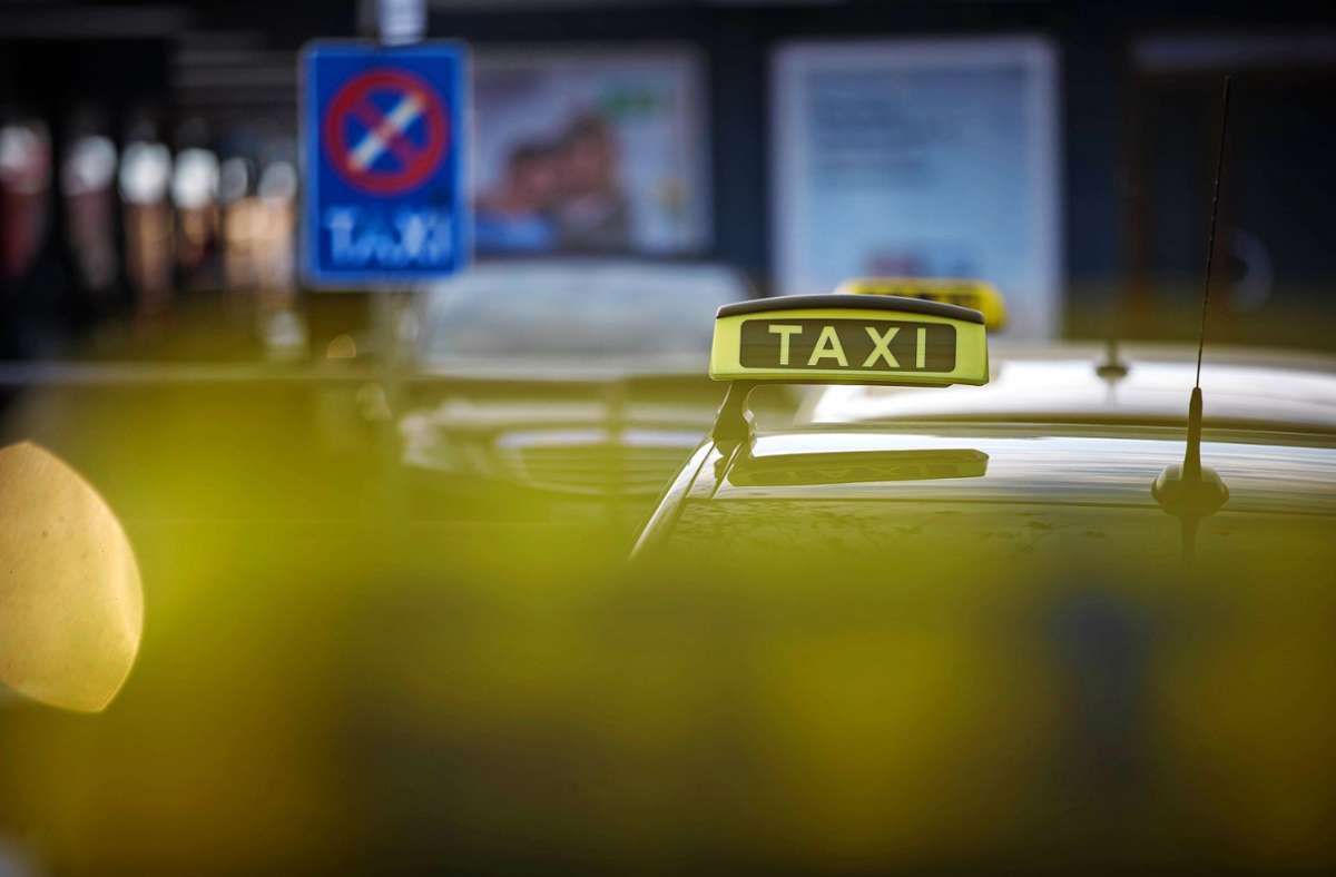 Das Taxigewerbe reagiert auf die steigenden Kosten. Foto: Gottfried Stoppel