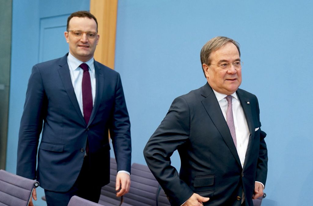 Kandidaten für CDU-Vorsitz: Laschet und Spahn wollen als Team antreten