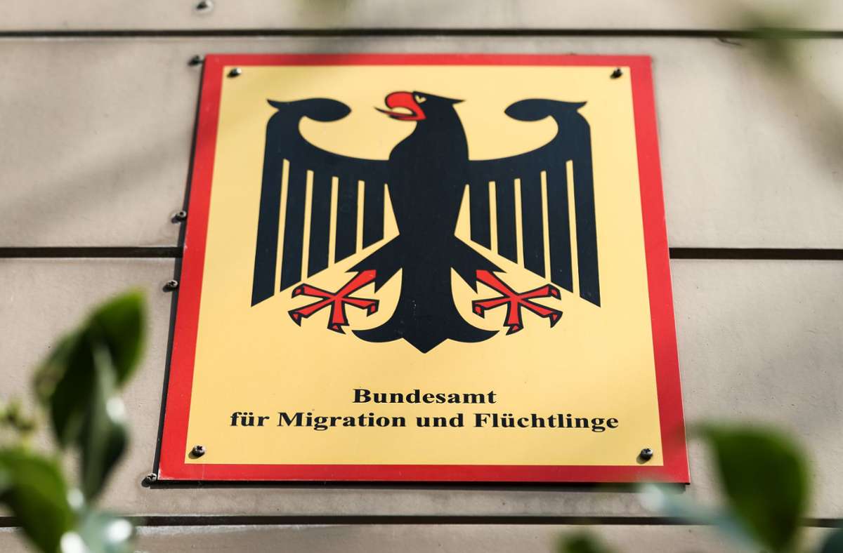 Migration in der Coronakrise: Starker Rückgang bei Zuwanderung aus und nach Deutschland