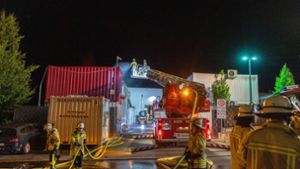 Brand auf Firmengelände –  75.000 Euro Schaden