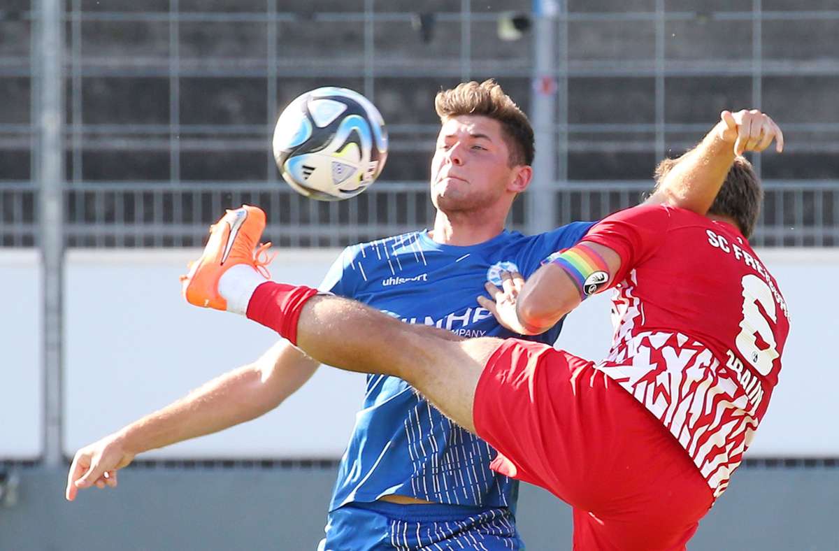 Stuttgarter Kickers: Starker Auftritt der Blauen gegen SC Freiburg II