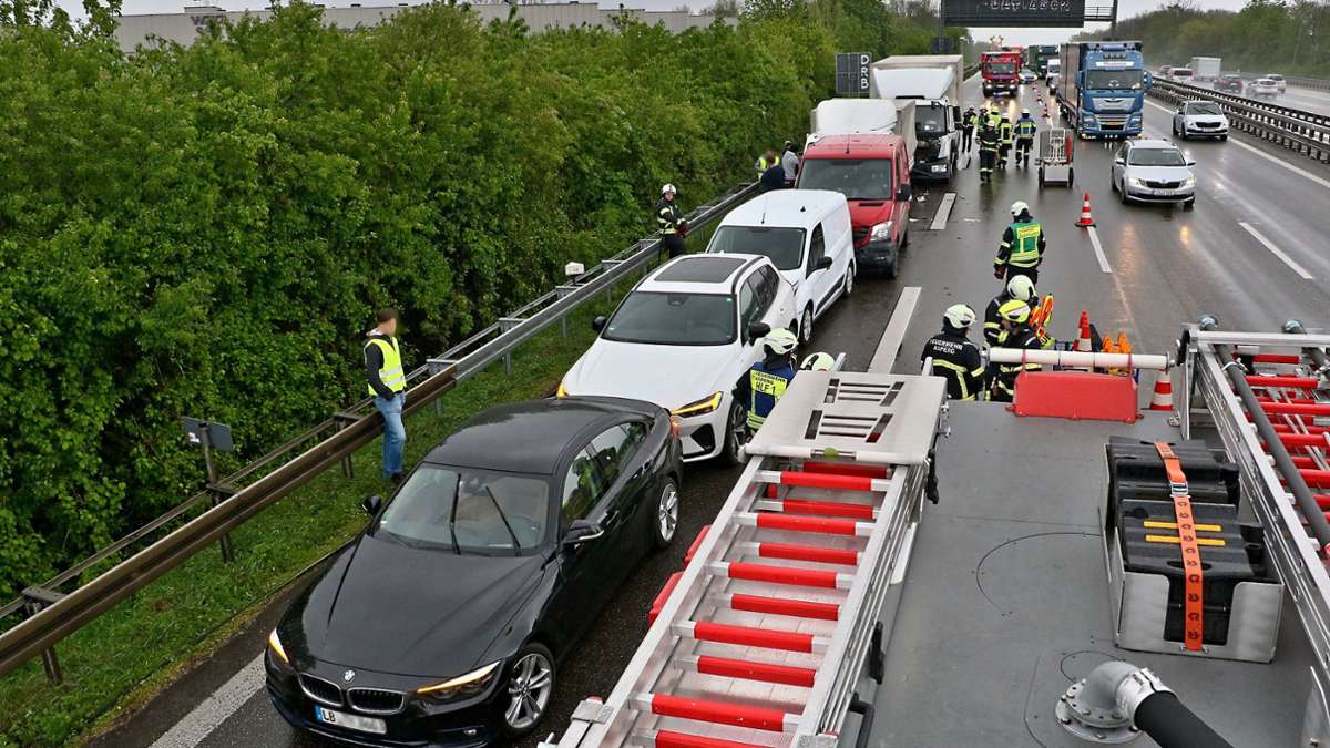 Auf der A81 bei Möglingen hat sich am Mittwochmorgen ein Unfall ereignet.
