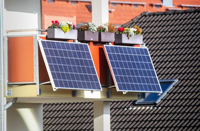 Stecker-Solarmodule: So soll der Betrieb von Balkon-Kraftwerken einfacher werden
