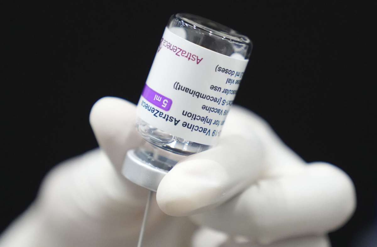 Corona-Impfstoff von Astrazeneca: Hoher Impfschutz auch bei längerem Abstand der Impfdosen