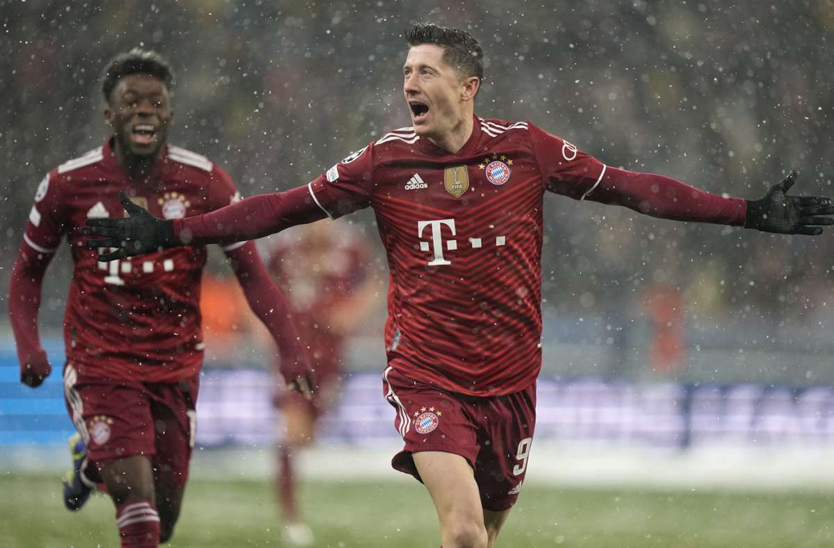 Champions League: Gruppensieg perfekt: Eiskalte Bayern siegen im Schnee