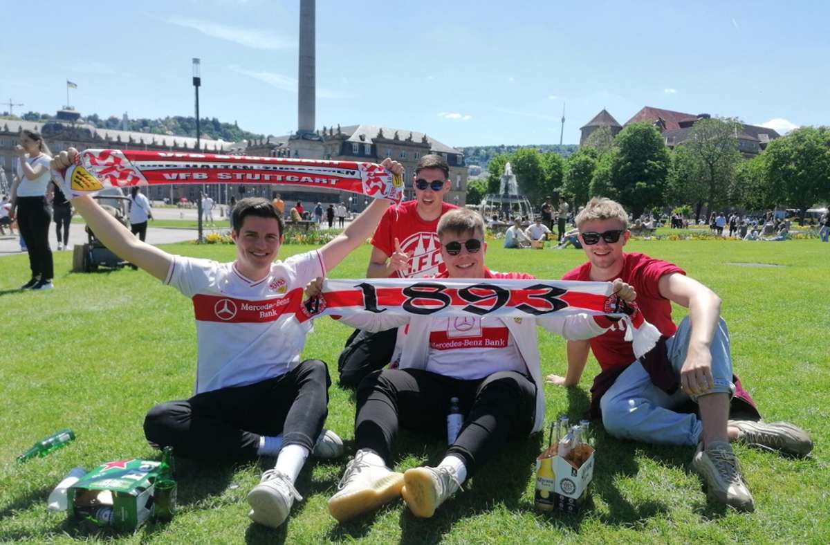 In trauter Eintracht: VfB- und Köln-Fans