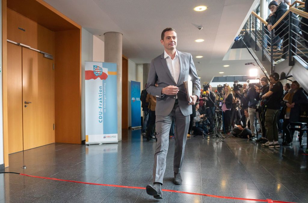Thüringens Noch-Landeschef Mike Mohring steht im Mittelpunkt der Auseinandersetzung mit der Bundespartei, die nun selbst keine handlungsfähige Führung mehr hat. Foto: dpa/Michael Reichel